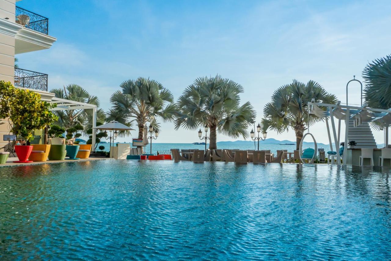 Lk Emerald Beach - Sha Extra Plus Pattaya Zewnętrze zdjęcie Infinity pool at the hotel