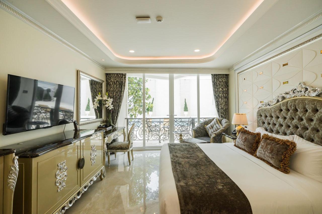Lk Emerald Beach - Sha Extra Plus Pattaya Zewnętrze zdjęcie A bedroom at the hotel