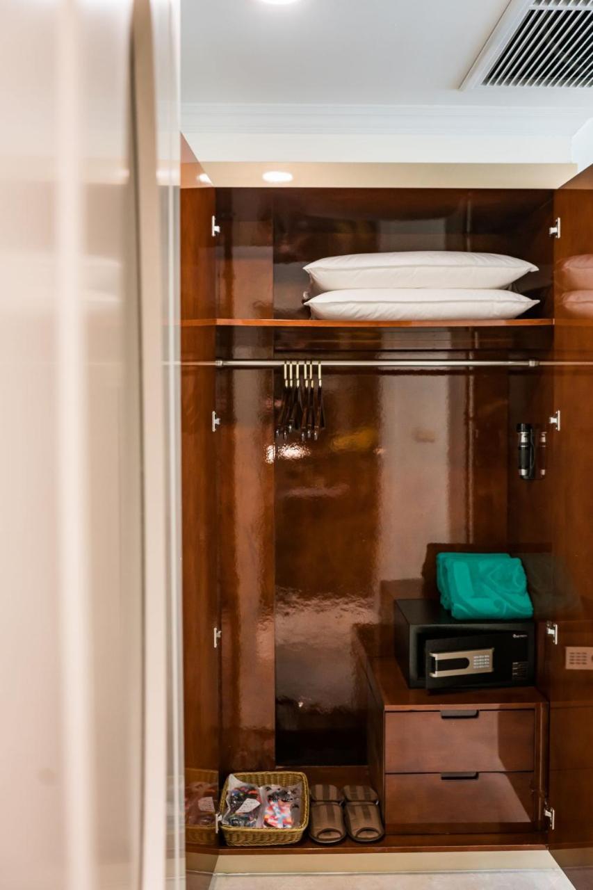 Lk Emerald Beach - Sha Extra Plus Pattaya Zewnętrze zdjęcie A wardrobe